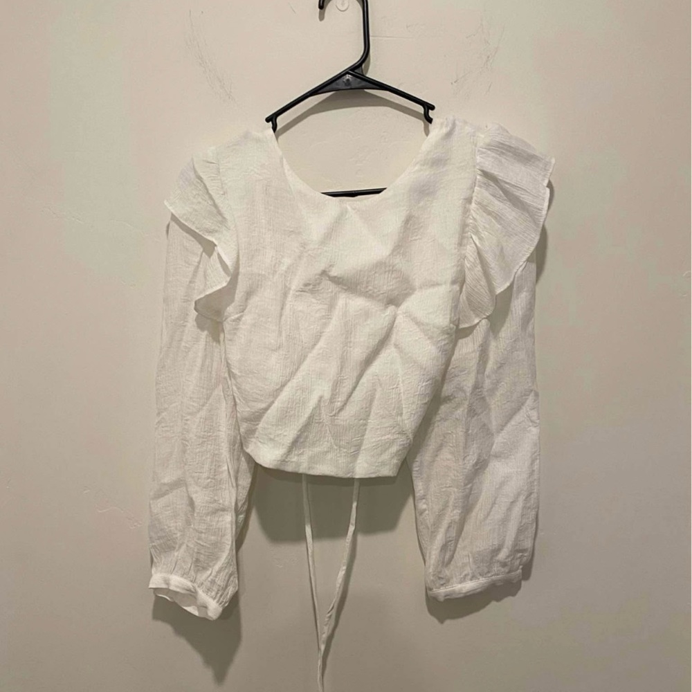 NWOT mouse muse open back ruffle top